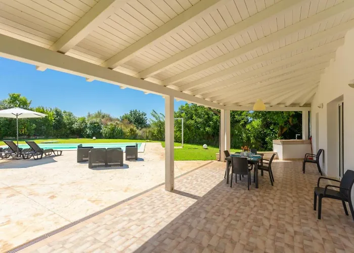 Villino Malva Large Private Pool Ac Wifi * Шикли